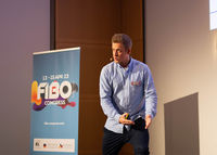 Dr. Joshua Berger auf dem FIBO Congress 2023 