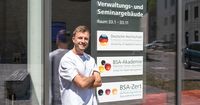 Fußballprofi und Student: Richy Neudecker über sein Studium an der DHfPG